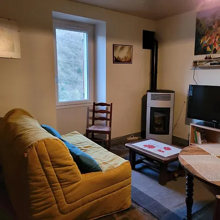 Casa de Férias Lou Clapas Compregnac